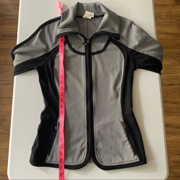 Titika Active Couture Flattering Zip Up Sweater Jacket! - Picture 11 of 13
